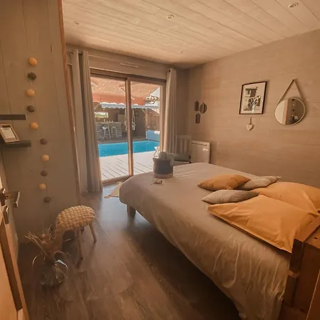 Holiday home Locarmel